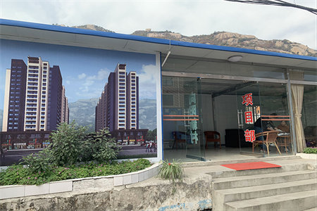 南湖南湖花园小区98平大套二黄金三楼精装未住